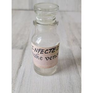 Infected snake venom Halloween bottle potion prop decor